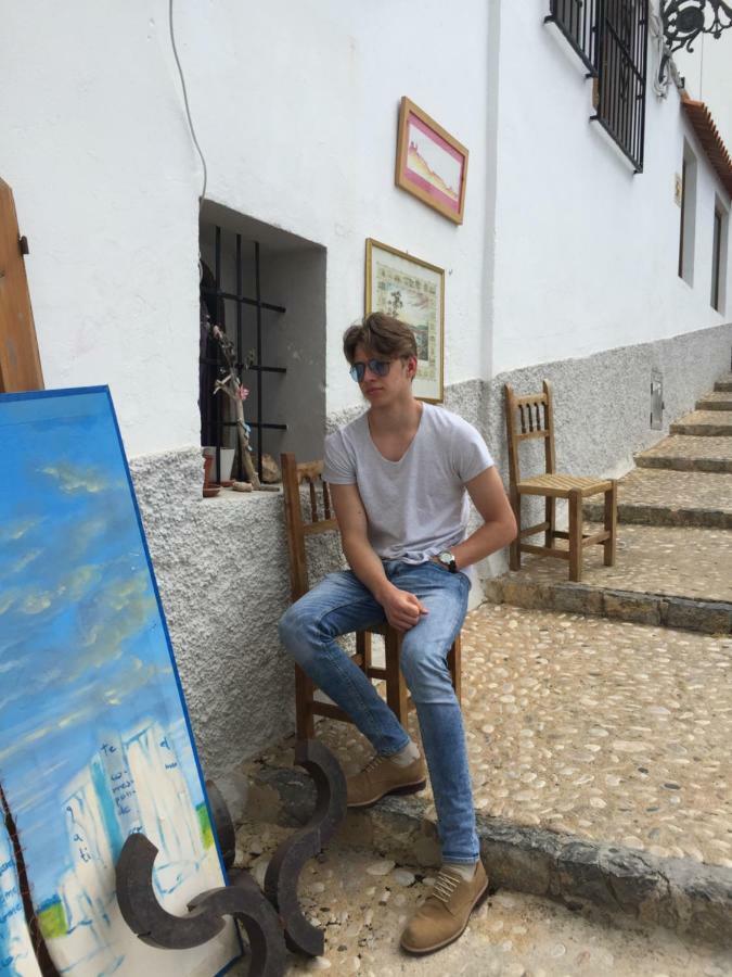 Altea, Callejeando Por Su Casco Antiguo. Kültér fotó