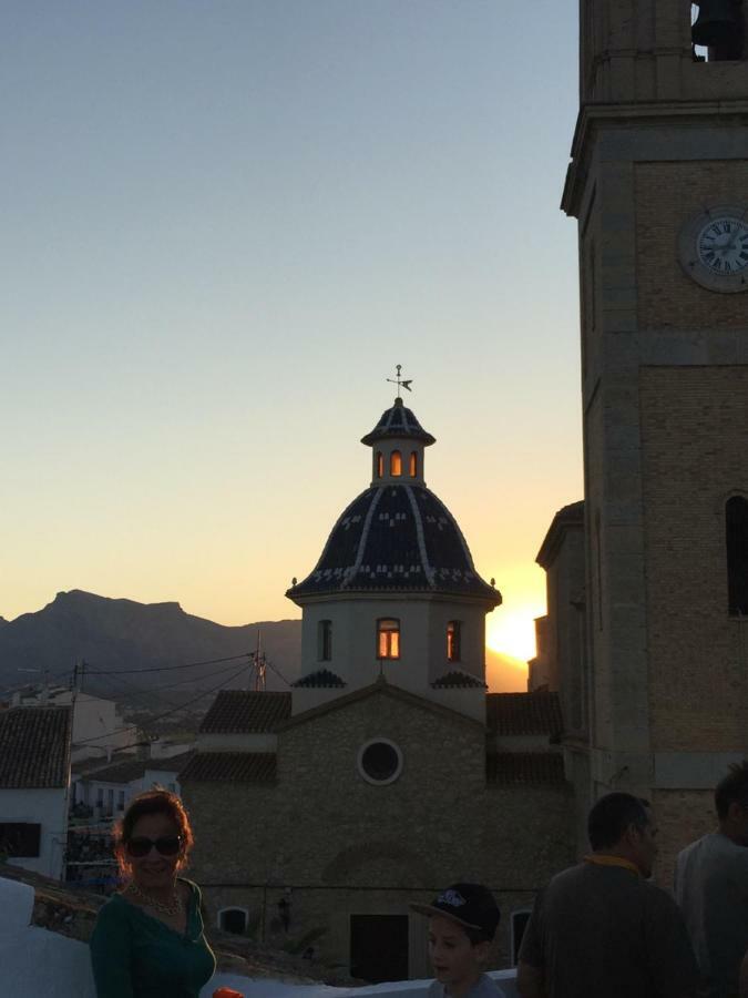 Altea, Callejeando Por Su Casco Antiguo. Kültér fotó