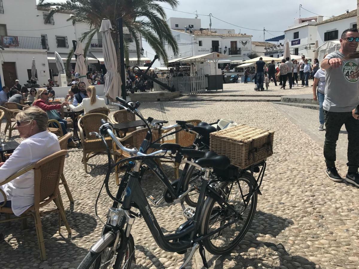 Altea, Callejeando Por Su Casco Antiguo. Kültér fotó