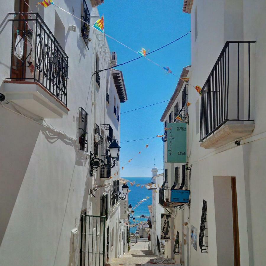 Altea, Callejeando Por Su Casco Antiguo. Kültér fotó
